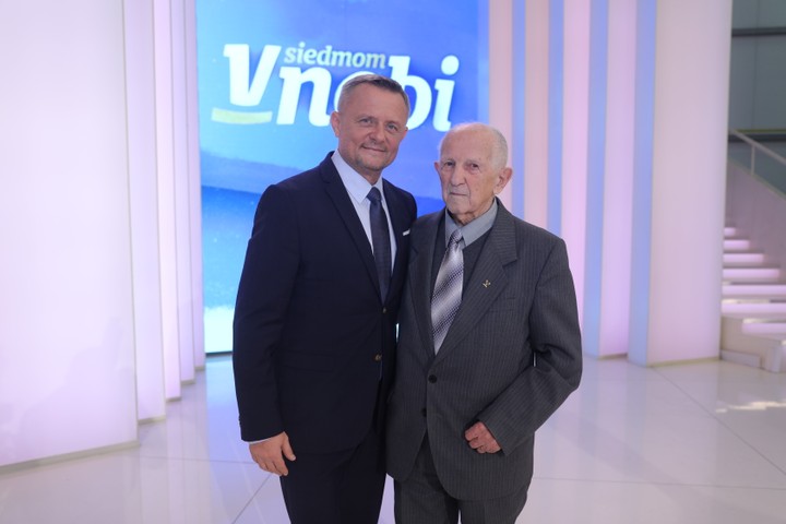 V siedmom nebi - Ján Zachara